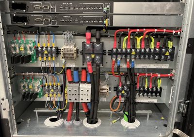 OCR RHONE ALPES site chimique en Auvergne Rhône Alpes est missionné pour remplacer et installer 2 chargeurs Salicru DC power S modulable et 1 convertisseur CET power.